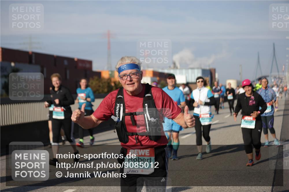 03.10.2025 - Köhlbrandbrückenlauf Jannik Wohlers http://msf.ph/oto/9085012 03.10.2025 10:07:19 Position 3 1930 meine-sportfotos.de