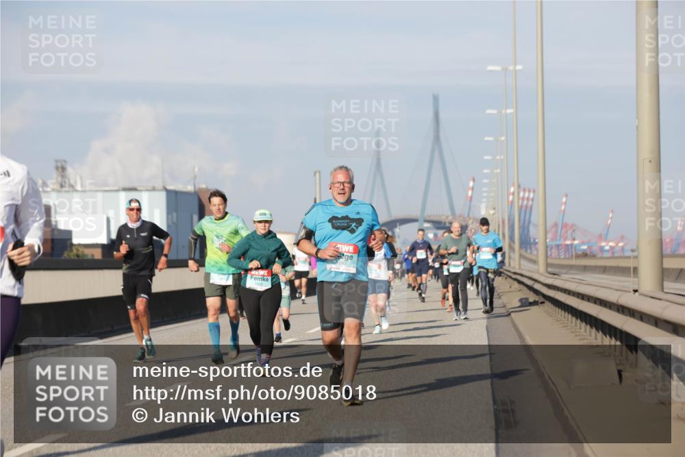 03.10.2025 - Köhlbrandbrückenlauf Jannik Wohlers http://msf.ph/oto/9085018 03.10.2025 09:56:37 Position 3 1642 meine-sportfotos.de