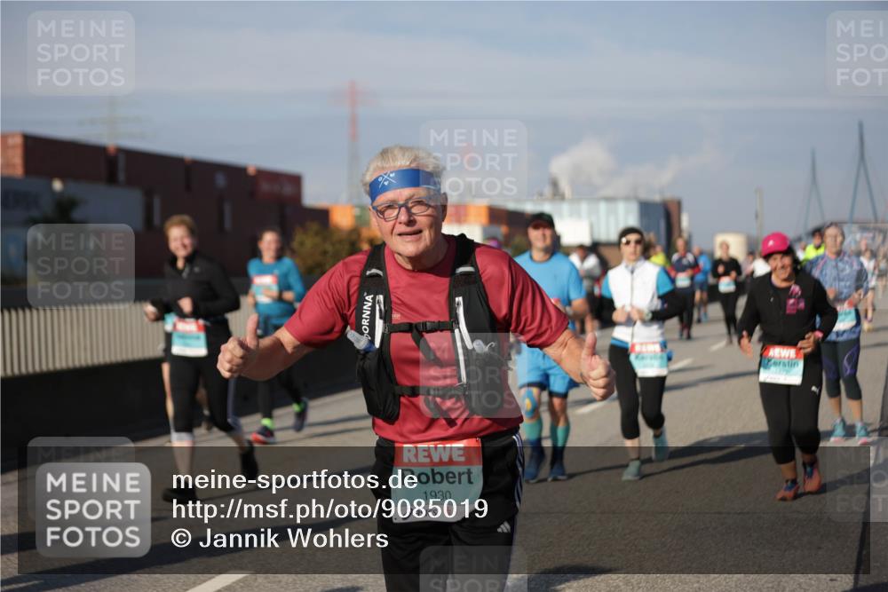 03.10.2025 - Köhlbrandbrückenlauf Jannik Wohlers http://msf.ph/oto/9085019 03.10.2025 10:07:19 Position 3 1930 meine-sportfotos.de