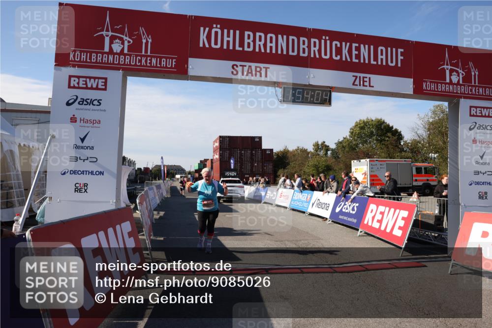 03.10.2025 - Köhlbrandbrückenlauf Lena Gebhardt http://msf.ph/oto/9085026 03.10.2025 13:54:04 Ziel 5603, 5819, 6529, 6549 meine-sportfotos.de