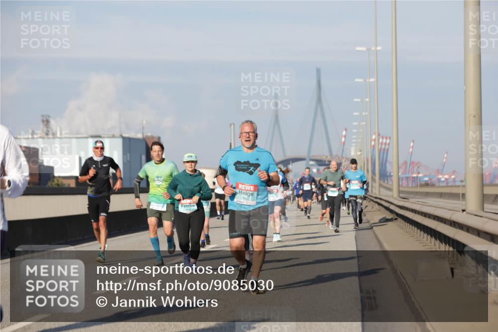 03.10.2025 - Köhlbrandbrückenlauf Jannik Wohlers http://msf.ph/oto/9085030 03.10.2025 09:56:37 Position 3 1642 meine-sportfotos.de