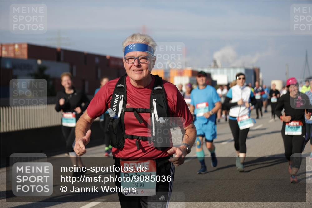 03.10.2025 - Köhlbrandbrückenlauf Jannik Wohlers http://msf.ph/oto/9085036 03.10.2025 10:07:19 Position 3 1930 meine-sportfotos.de