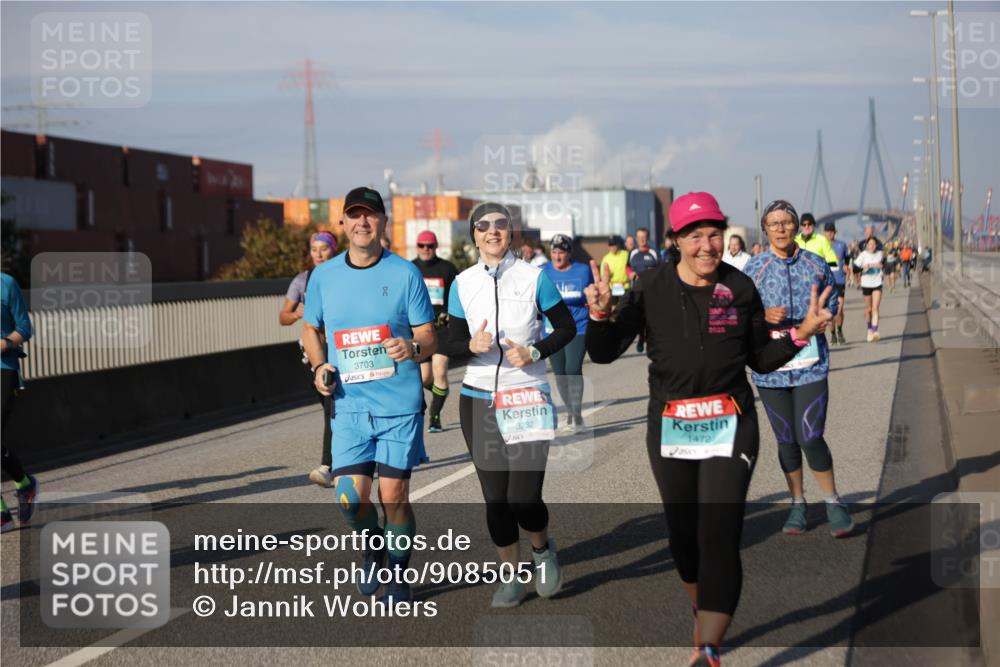 03.10.2025 - Köhlbrandbrückenlauf Jannik Wohlers http://msf.ph/oto/9085051 03.10.2025 10:07:20 Position 3 3703, 2025, 3232, 1472 meine-sportfotos.de