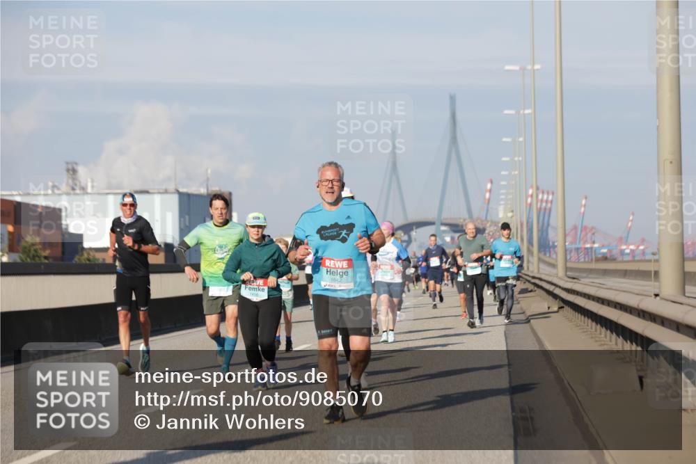 03.10.2025 - Köhlbrandbrückenlauf Jannik Wohlers http://msf.ph/oto/9085070 03.10.2025 09:56:38 Position 3 1642, 1418 meine-sportfotos.de