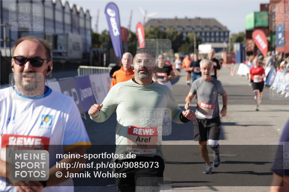 03.10.2025 - Köhlbrandbrückenlauf Jannik Wohlers http://msf.ph/oto/9085073 03.10.2025 13:18:35 Ziel 4154, 4280, 4341, 4560, 4606, 4796, 4812, 4819, 4826, 4882, 5115, 5178, 5192, 5722, 6084, 6596, 6700, 6758 meine-sportfotos.de