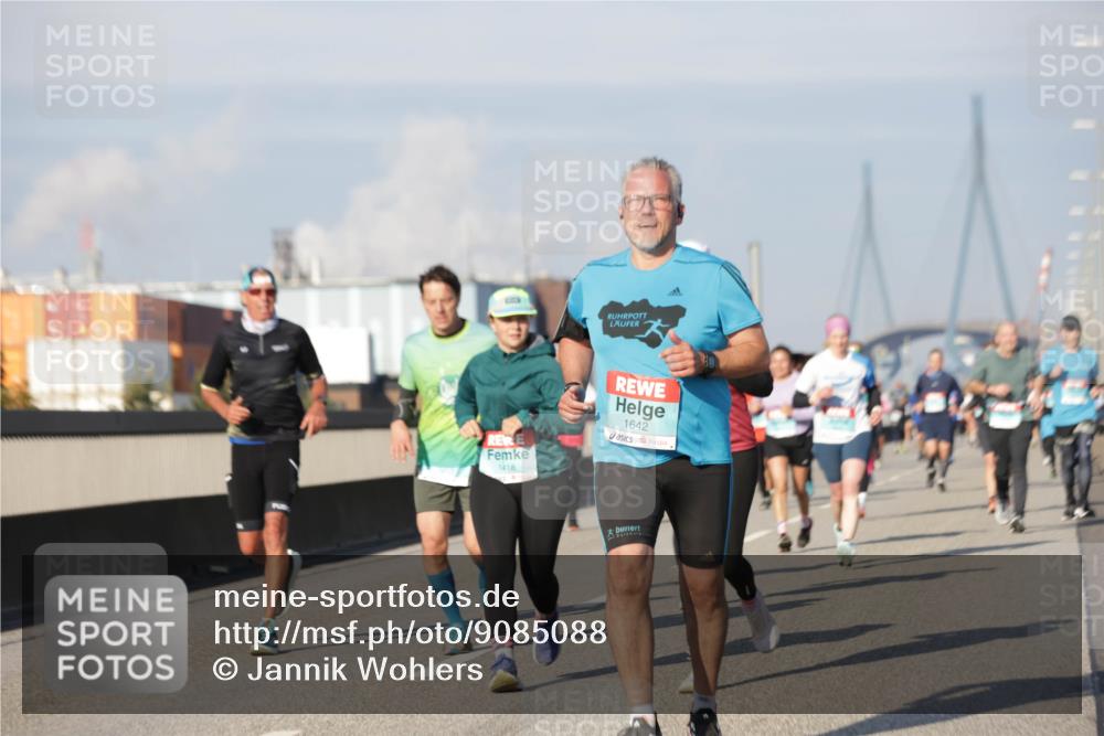 03.10.2025 - Köhlbrandbrückenlauf Jannik Wohlers http://msf.ph/oto/9085088 03.10.2025 09:56:39 Position 3 1418, 1642 meine-sportfotos.de