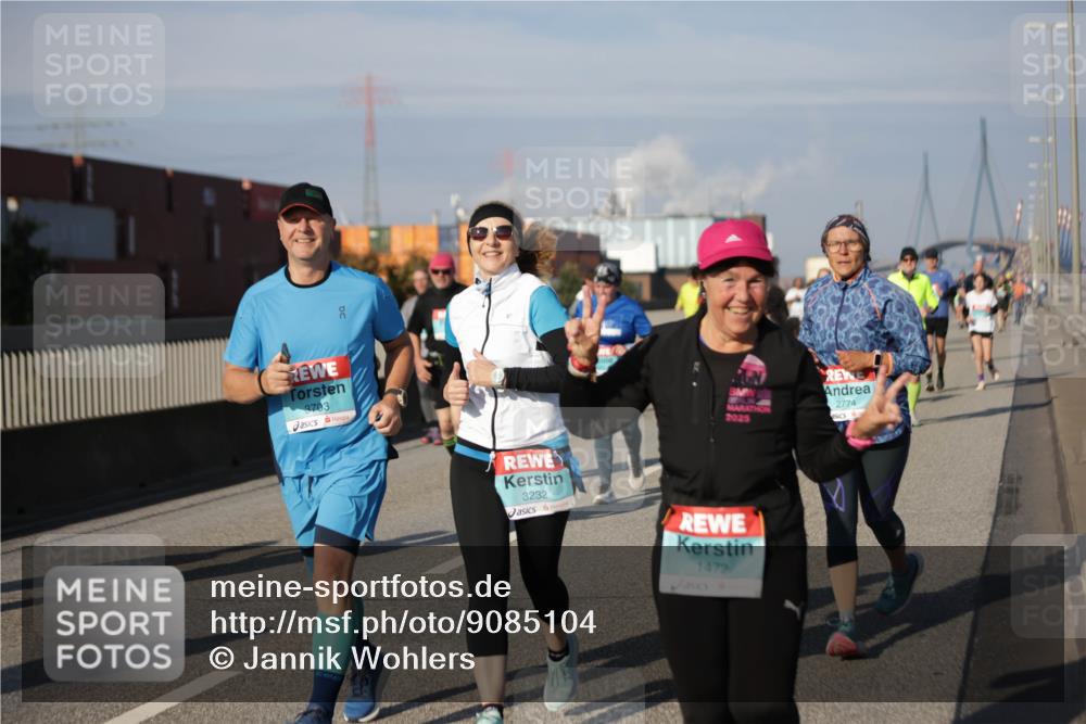 03.10.2025 - Köhlbrandbrückenlauf Jannik Wohlers http://msf.ph/oto/9085104 03.10.2025 10:07:21 Position 3 3703, 2025, 2774, 3232, 1472 meine-sportfotos.de