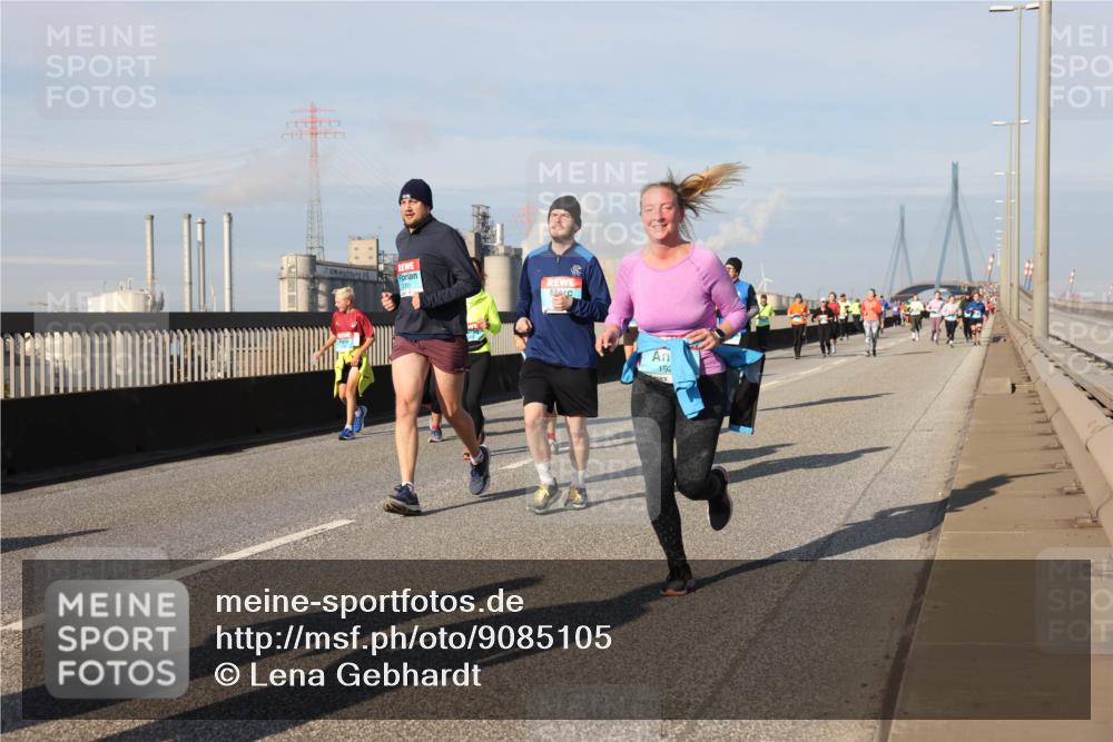 03.10.2025 - Köhlbrandbrückenlauf Lena Gebhardt http://msf.ph/oto/9085105 03.10.2025 10:05:26 Position 2 192 meine-sportfotos.de