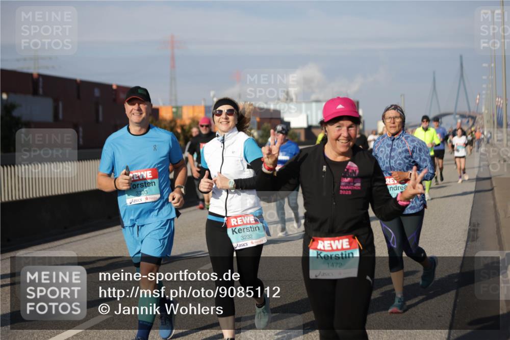 03.10.2025 - Köhlbrandbrückenlauf Jannik Wohlers http://msf.ph/oto/9085112 03.10.2025 10:07:21 Position 3 00, 3703, 2025, 3232, 1472 meine-sportfotos.de