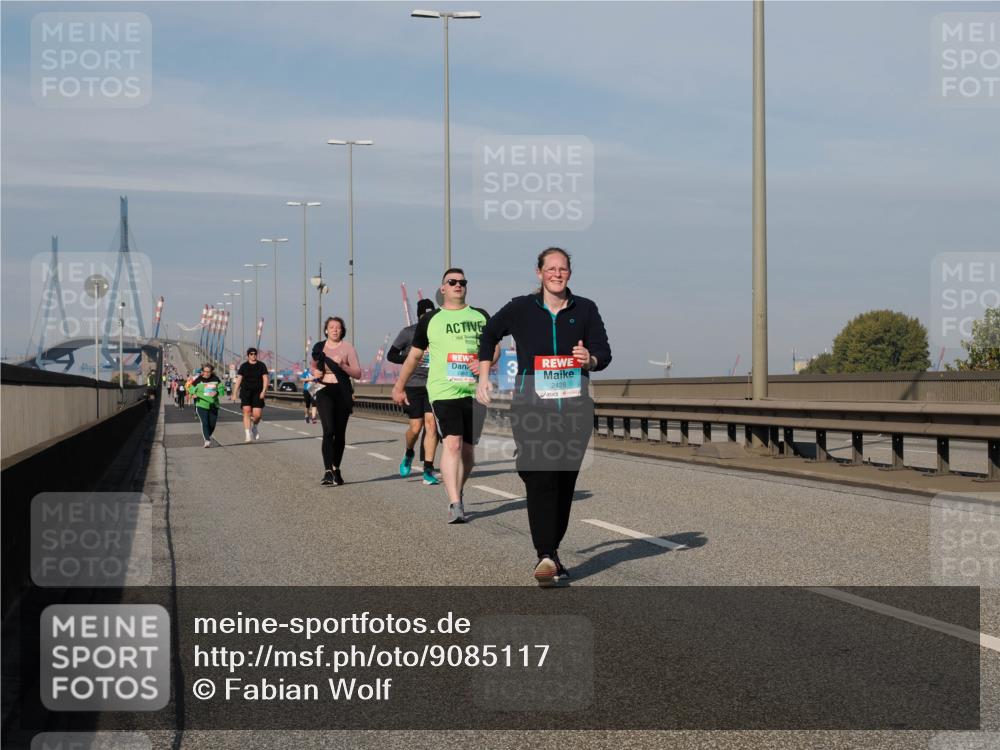03.10.2025 - Köhlbrandbrückenlauf Fabian Wolf http://msf.ph/oto/9085117 03.10.2025 10:20:18 Position 3 2428 meine-sportfotos.de