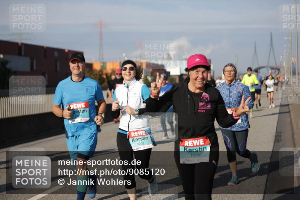 03.10.2025 - Köhlbrandbrückenlauf Jannik Wohlers http://msf.ph/oto/9085120 03.10.2025 10:07:21 Position 3 3703, 2025, 3232, 1472 meine-sportfotos.de