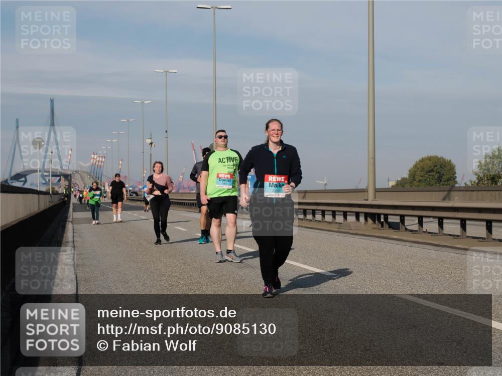 03.10.2025 - Köhlbrandbrückenlauf Fabian Wolf http://msf.ph/oto/9085130 03.10.2025 10:20:18 Position 3 2428 meine-sportfotos.de