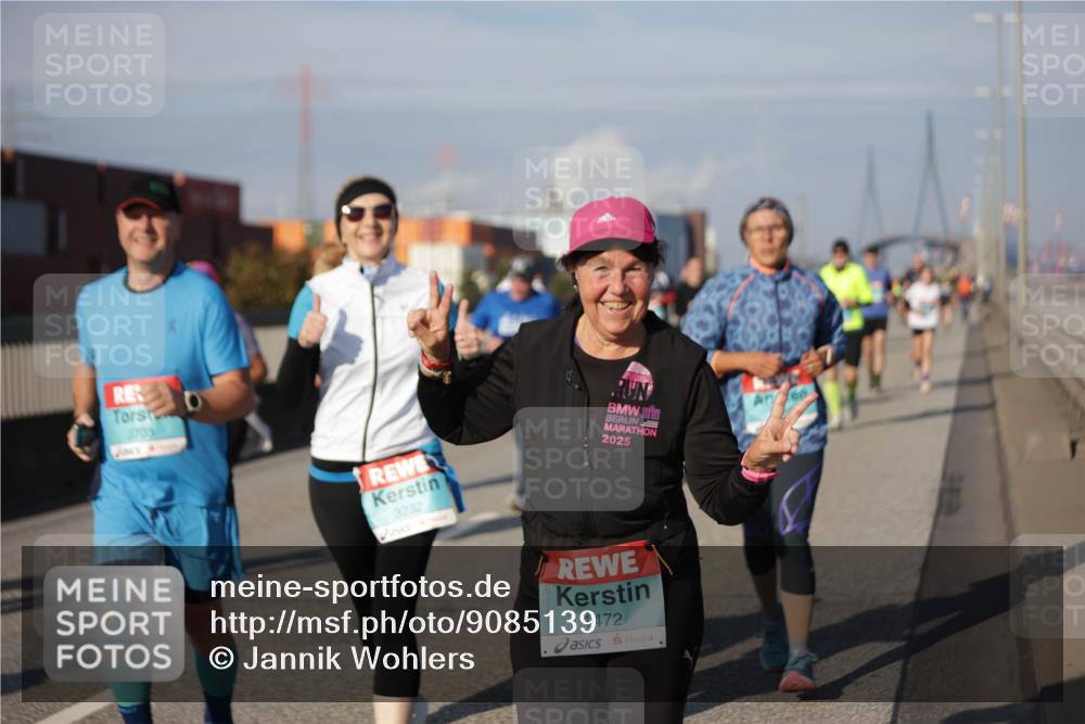 03.10.2025 - Köhlbrandbrückenlauf Jannik Wohlers http://msf.ph/oto/9085139 03.10.2025 10:07:21 Position 3 3703, 3232, 2025, 1472 meine-sportfotos.de
