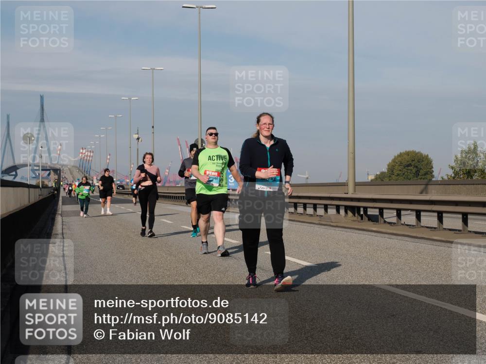 03.10.2025 - Köhlbrandbrückenlauf Fabian Wolf http://msf.ph/oto/9085142 03.10.2025 10:20:18 Position 3  meine-sportfotos.de
