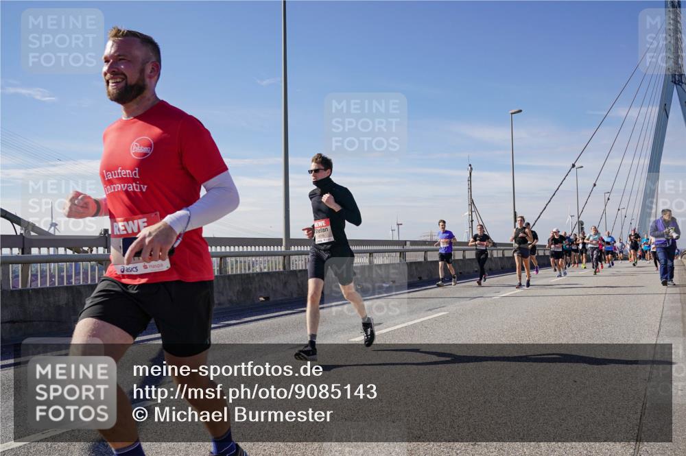 03.10.2025 - Köhlbrandbrückenlauf Michael Burmester http://msf.ph/oto/9085143 03.10.2025 12:42:56 Position 2  meine-sportfotos.de