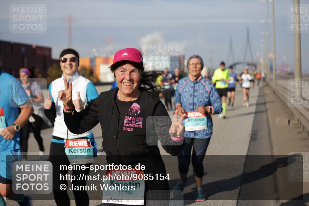 03.10.2025 - Köhlbrandbrückenlauf Jannik Wohlers http://msf.ph/oto/9085154 03.10.2025 10:07:21 Position 3 3232, 2025, 2174, 1472 meine-sportfotos.de