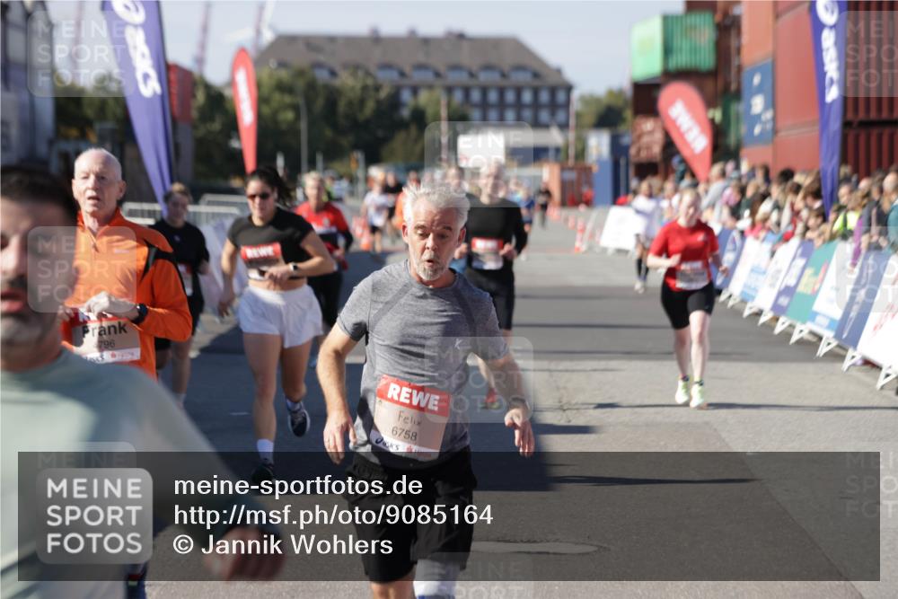 03.10.2025 - Köhlbrandbrückenlauf Jannik Wohlers http://msf.ph/oto/9085164 03.10.2025 13:18:36 Ziel 4154, 4280, 4341, 4606, 4796, 4812, 4819, 4826, 4882, 5115, 5178, 5192, 6084, 6429, 6596, 6700, 6758 meine-sportfotos.de