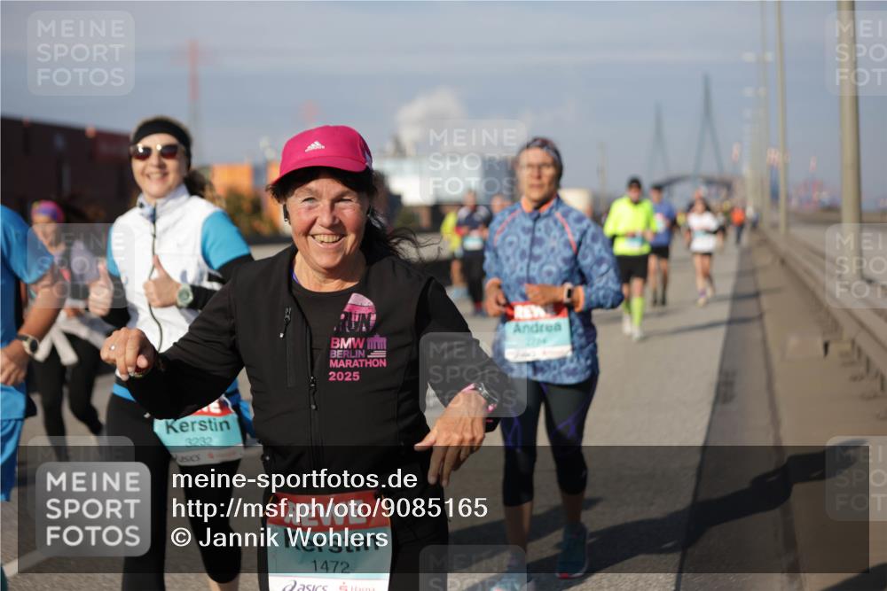 03.10.2025 - Köhlbrandbrückenlauf Jannik Wohlers http://msf.ph/oto/9085165 03.10.2025 10:07:21 Position 3 3232, 2025, 2714, 1472 meine-sportfotos.de