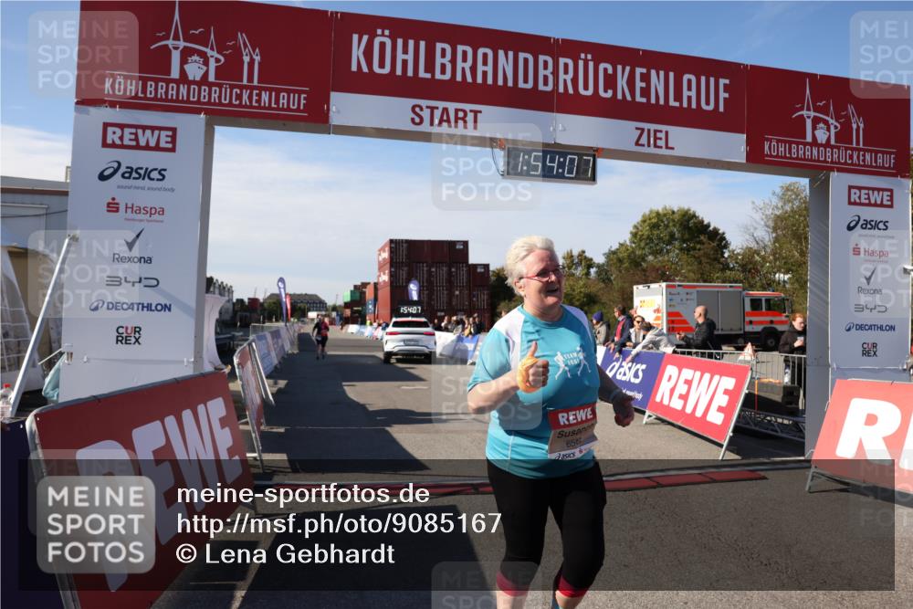 03.10.2025 - Köhlbrandbrückenlauf Lena Gebhardt http://msf.ph/oto/9085167 03.10.2025 13:54:07 Ziel 5603, 5819, 6529, 6549 meine-sportfotos.de
