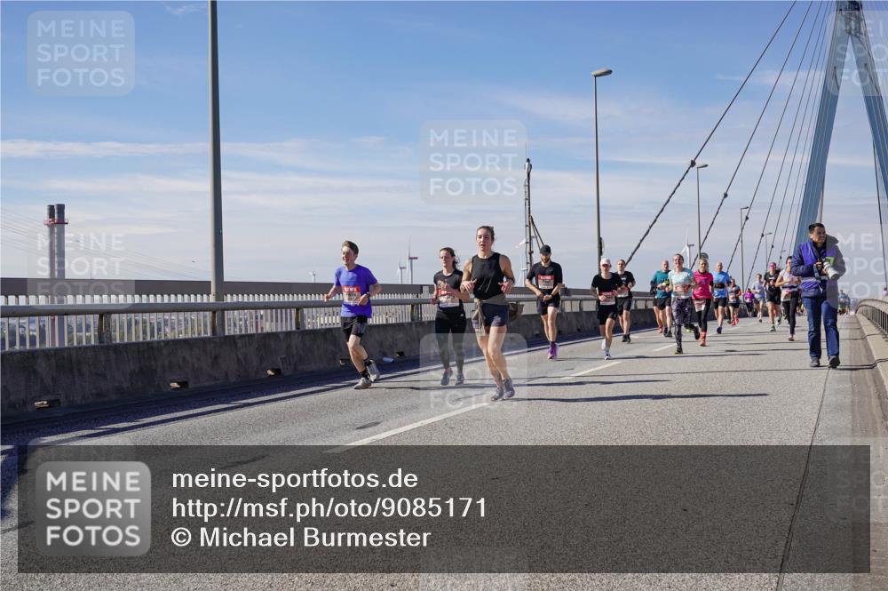 03.10.2025 - Köhlbrandbrückenlauf Michael Burmester http://msf.ph/oto/9085171 03.10.2025 12:42:58 Position 2  meine-sportfotos.de