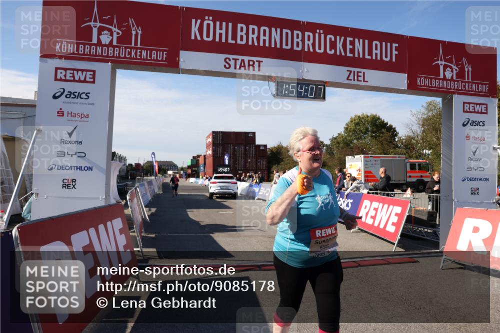 03.10.2025 - Köhlbrandbrückenlauf Lena Gebhardt http://msf.ph/oto/9085178 03.10.2025 13:54:07 Ziel 5603, 5819, 6529, 6549 meine-sportfotos.de