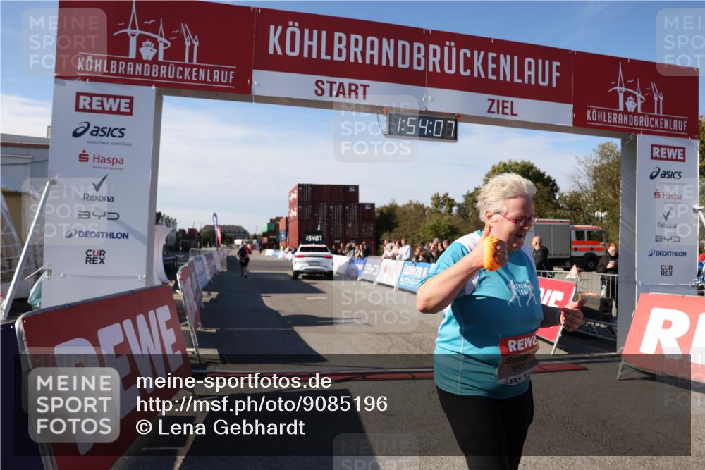 03.10.2025 - Köhlbrandbrückenlauf Lena Gebhardt http://msf.ph/oto/9085196 03.10.2025 13:54:07 Ziel 5603, 5819, 6529, 6549 meine-sportfotos.de