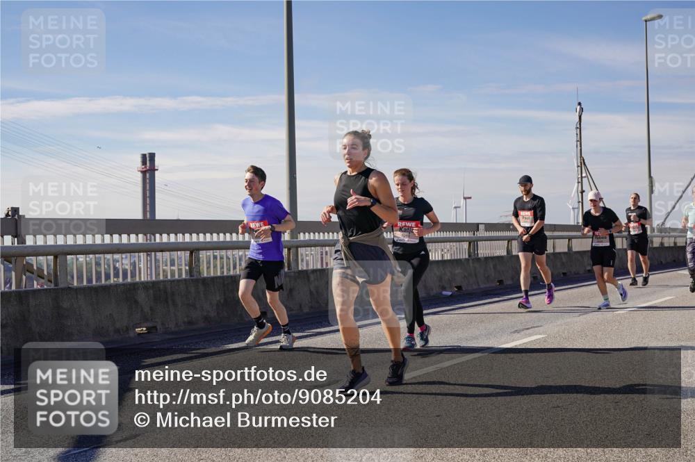 03.10.2025 - Köhlbrandbrückenlauf Michael Burmester http://msf.ph/oto/9085204 03.10.2025 12:42:59 Position 2  meine-sportfotos.de