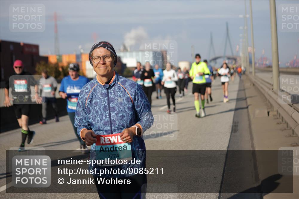 03.10.2025 - Köhlbrandbrückenlauf Jannik Wohlers http://msf.ph/oto/9085211 03.10.2025 10:07:22 Position 3 2774 meine-sportfotos.de