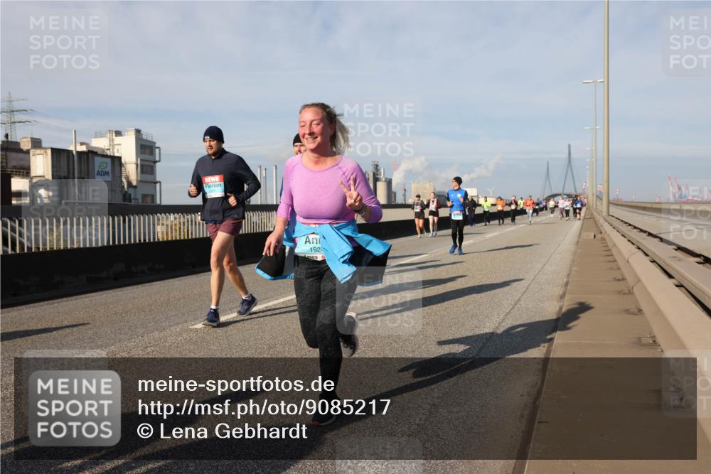 03.10.2025 - Köhlbrandbrückenlauf Lena Gebhardt http://msf.ph/oto/9085217 03.10.2025 10:05:27 Position 2 192 meine-sportfotos.de