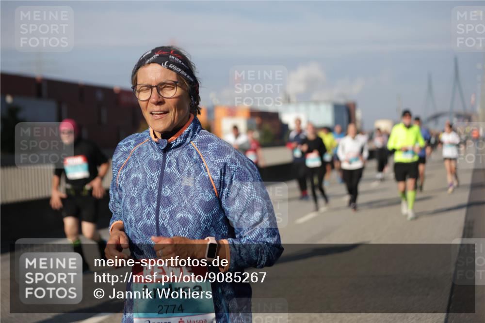 03.10.2025 - Köhlbrandbrückenlauf Jannik Wohlers http://msf.ph/oto/9085267 03.10.2025 10:07:23 Position 3 2774 meine-sportfotos.de
