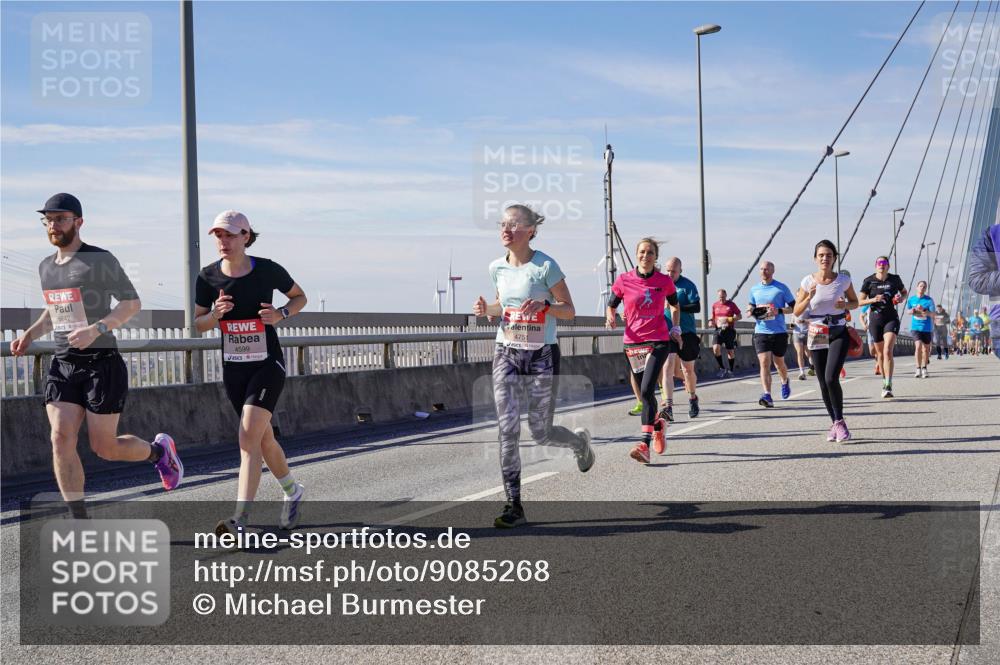 03.10.2025 - Köhlbrandbrückenlauf Michael Burmester http://msf.ph/oto/9085268 03.10.2025 12:43:01 Position 2 6642, 4599, 475 meine-sportfotos.de