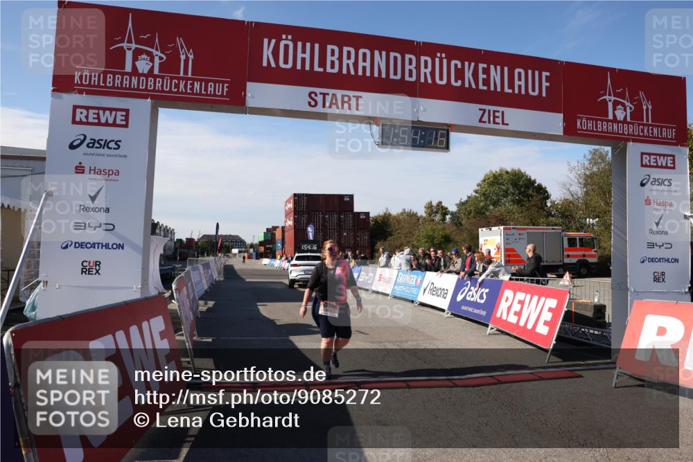 03.10.2025 - Köhlbrandbrückenlauf Lena Gebhardt http://msf.ph/oto/9085272 03.10.2025 13:54:16 Ziel 5471 meine-sportfotos.de