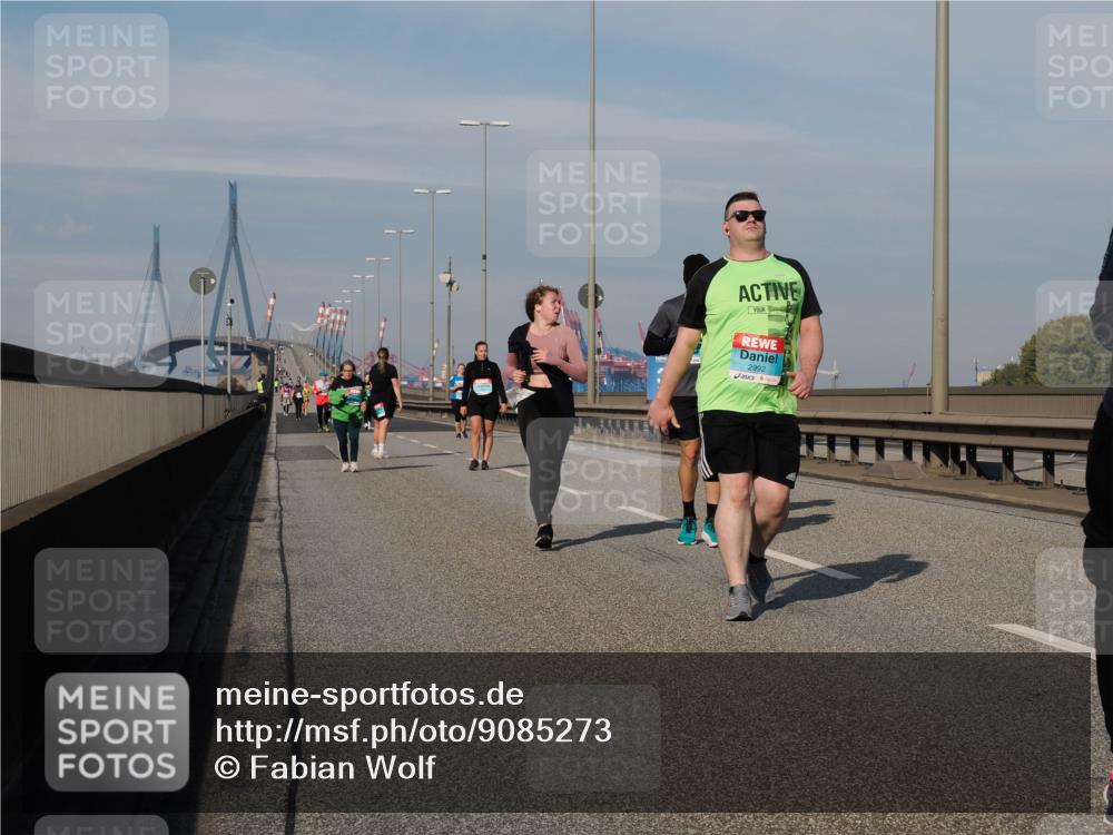 03.10.2025 - Köhlbrandbrückenlauf Fabian Wolf http://msf.ph/oto/9085273 03.10.2025 10:20:21 Position 3 2992 meine-sportfotos.de