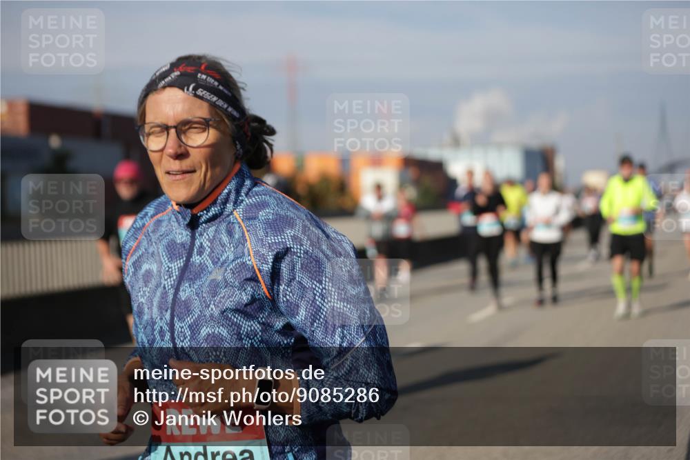 03.10.2025 - Köhlbrandbrückenlauf Jannik Wohlers http://msf.ph/oto/9085286 03.10.2025 10:07:23 Position 3  meine-sportfotos.de