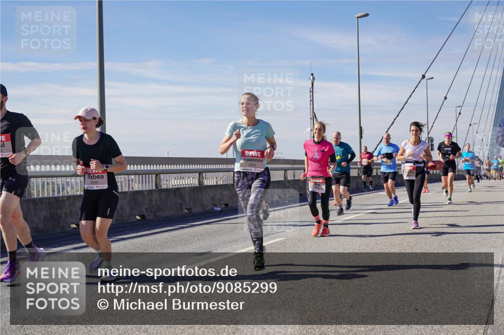 03.10.2025 - Köhlbrandbrückenlauf Michael Burmester http://msf.ph/oto/9085299 03.10.2025 12:43:01 Position 2 4599, 4751 meine-sportfotos.de