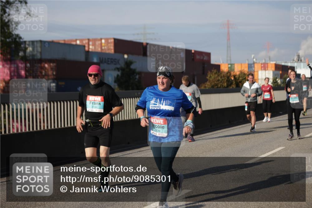 03.10.2025 - Köhlbrandbrückenlauf Jannik Wohlers http://msf.ph/oto/9085301 03.10.2025 10:07:24 Position 3 2094, 2925 meine-sportfotos.de