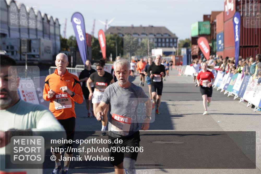 03.10.2025 - Köhlbrandbrückenlauf Jannik Wohlers http://msf.ph/oto/9085306 03.10.2025 13:18:36 Ziel 4154, 4280, 4341, 4606, 4796, 4812, 4819, 4826, 4882, 5115, 5178, 5192, 6084, 6429, 6596, 6700, 6758 meine-sportfotos.de