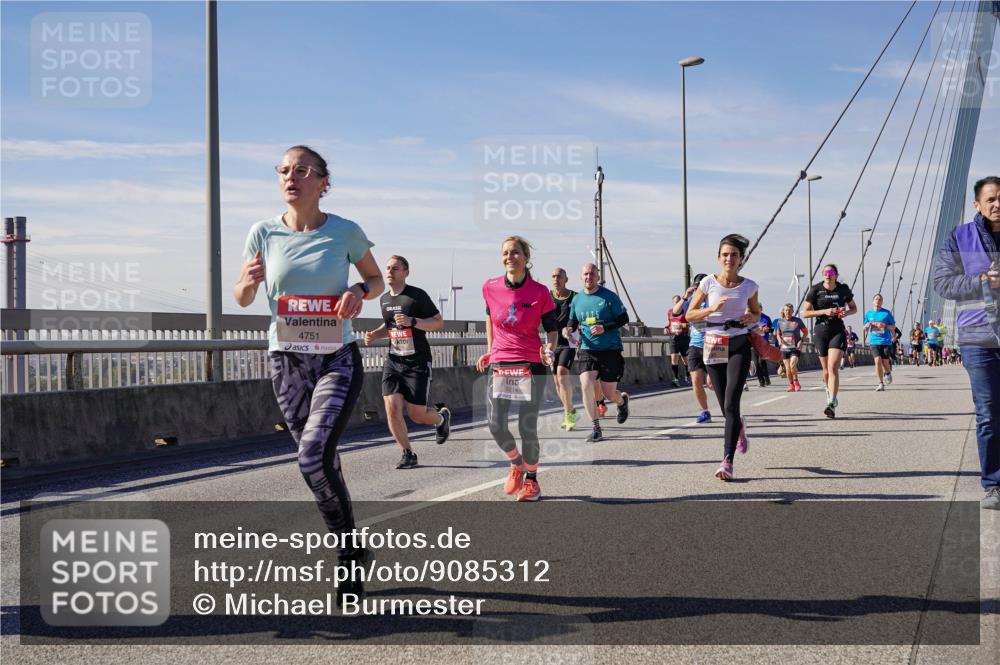 03.10.2025 - Köhlbrandbrückenlauf Michael Burmester http://msf.ph/oto/9085312 03.10.2025 12:43:02 Position 2 4751 meine-sportfotos.de