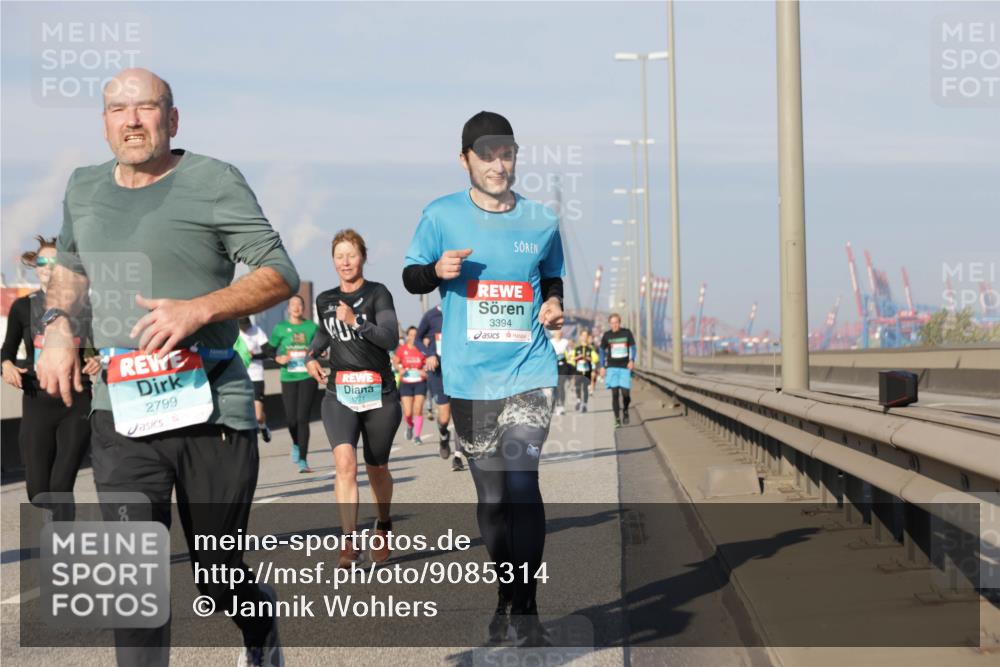 03.10.2025 - Köhlbrandbrückenlauf Jannik Wohlers http://msf.ph/oto/9085314 03.10.2025 09:56:48 Position 3 2799, 1771, 90, 3394 meine-sportfotos.de