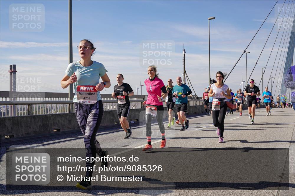03.10.2025 - Köhlbrandbrückenlauf Michael Burmester http://msf.ph/oto/9085326 03.10.2025 12:43:02 Position 2 4751 meine-sportfotos.de