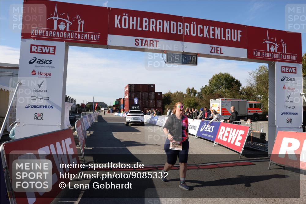 03.10.2025 - Köhlbrandbrückenlauf Lena Gebhardt http://msf.ph/oto/9085332 03.10.2025 13:54:17 Ziel 5471 meine-sportfotos.de