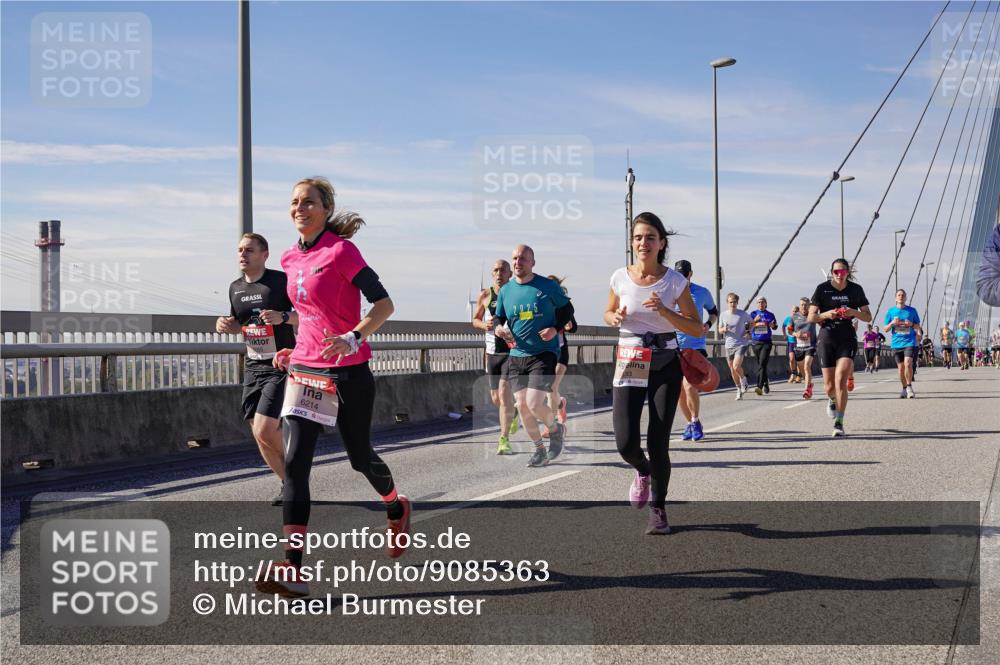 03.10.2025 - Köhlbrandbrückenlauf Michael Burmester http://msf.ph/oto/9085363 03.10.2025 12:43:03 Position 2 6214, 2025 meine-sportfotos.de