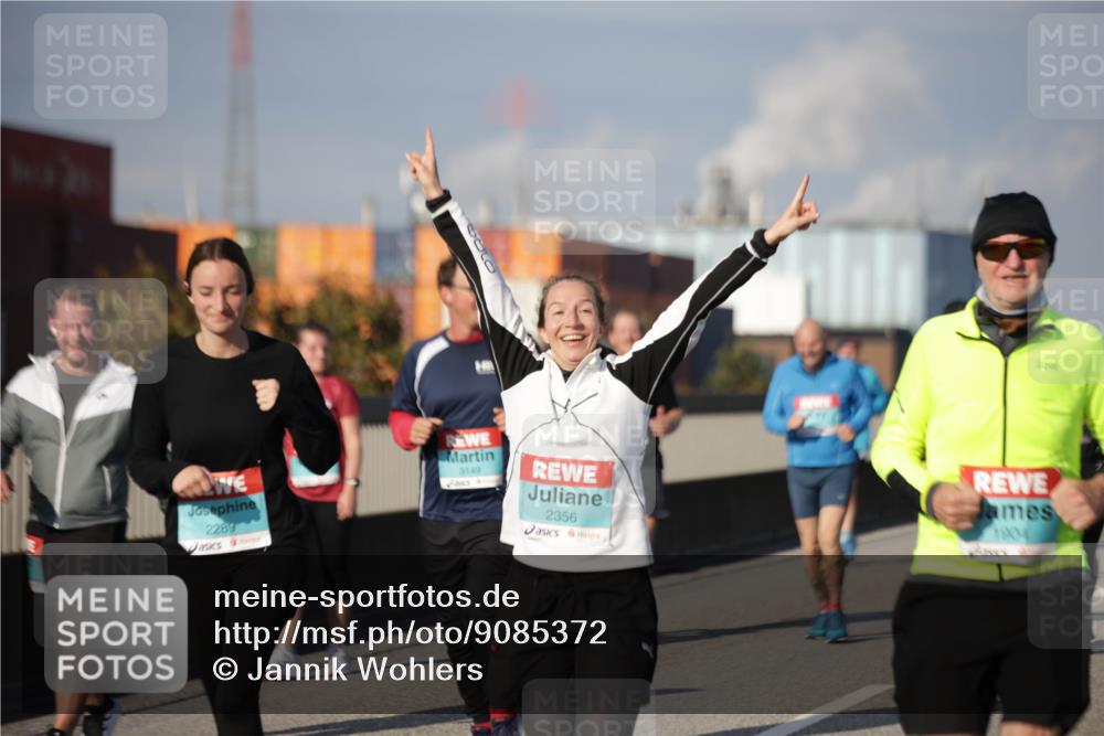 03.10.2025 - Köhlbrandbrückenlauf Jannik Wohlers http://msf.ph/oto/9085372 03.10.2025 10:07:26 Position 3 2289, 3149, 2356, 1904 meine-sportfotos.de