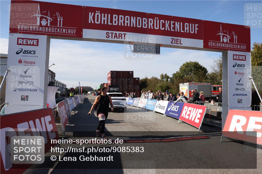 03.10.2025 - Köhlbrandbrückenlauf Lena Gebhardt http://msf.ph/oto/9085383 03.10.2025 13:54:57 Ziel 5545 meine-sportfotos.de