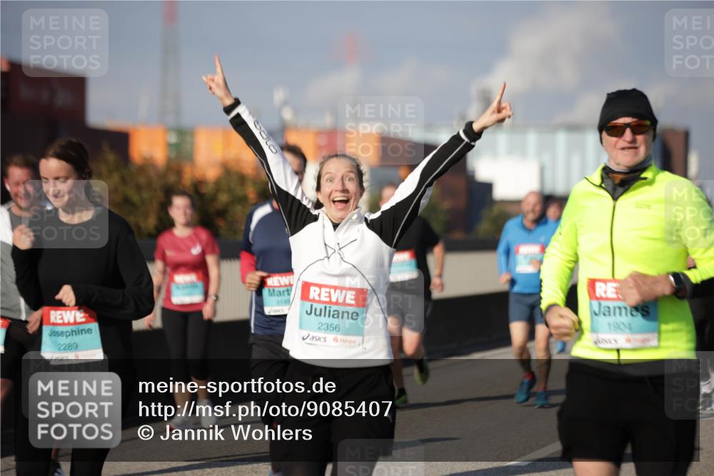 03.10.2025 - Köhlbrandbrückenlauf Jannik Wohlers http://msf.ph/oto/9085407 03.10.2025 10:07:26 Position 3 3149, 2356, 2289, 1904 meine-sportfotos.de