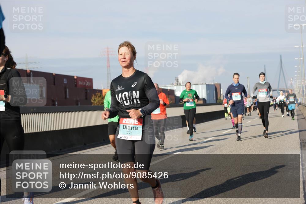 03.10.2025 - Köhlbrandbrückenlauf Jannik Wohlers http://msf.ph/oto/9085426 03.10.2025 09:56:50 Position 3 1771 meine-sportfotos.de