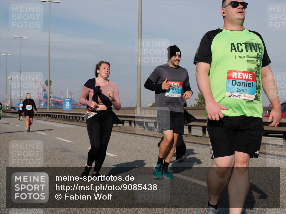 03.10.2025 - Köhlbrandbrückenlauf Fabian Wolf http://msf.ph/oto/9085438 03.10.2025 10:20:24 Position 3 2277, 2992 meine-sportfotos.de