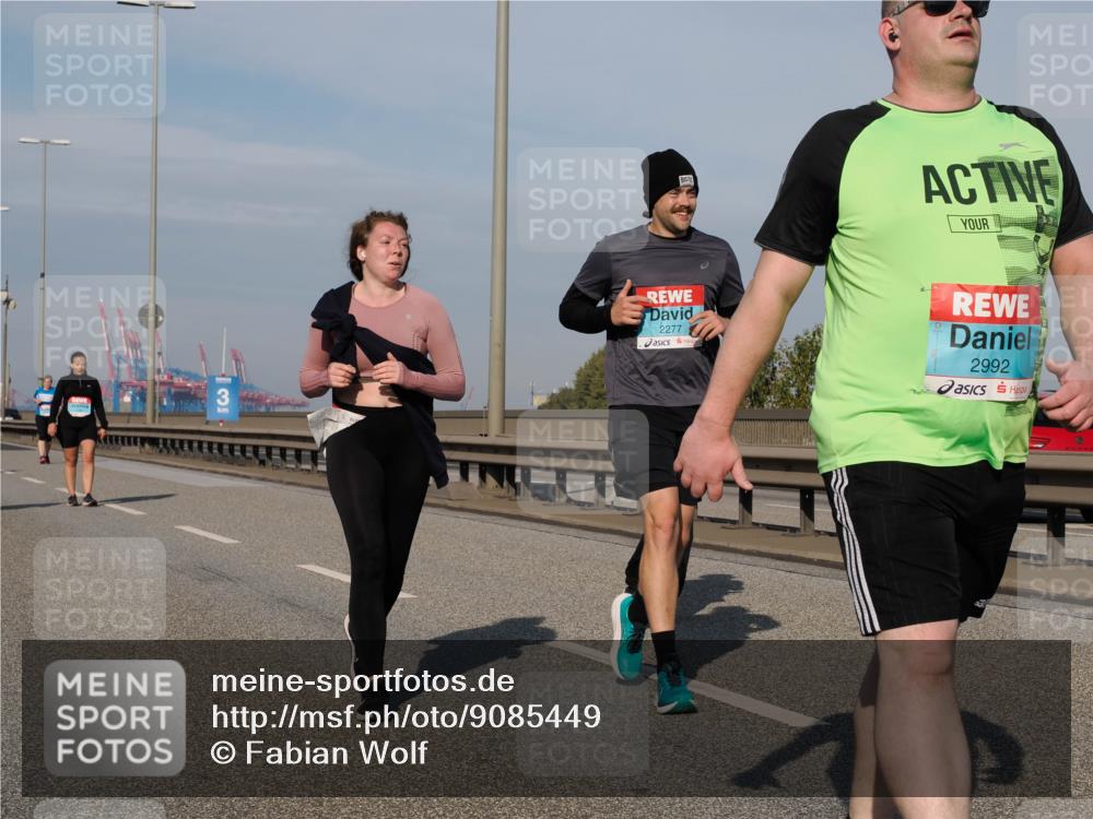 03.10.2025 - Köhlbrandbrückenlauf Fabian Wolf http://msf.ph/oto/9085449 03.10.2025 10:20:24 Position 3 3, 2277, 2992 meine-sportfotos.de