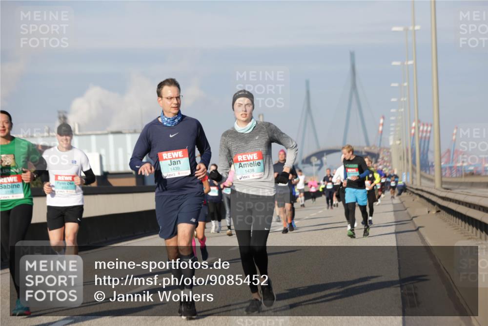 03.10.2025 - Köhlbrandbrückenlauf Jannik Wohlers http://msf.ph/oto/9085452 03.10.2025 09:56:52 Position 3 1439, 1438 meine-sportfotos.de