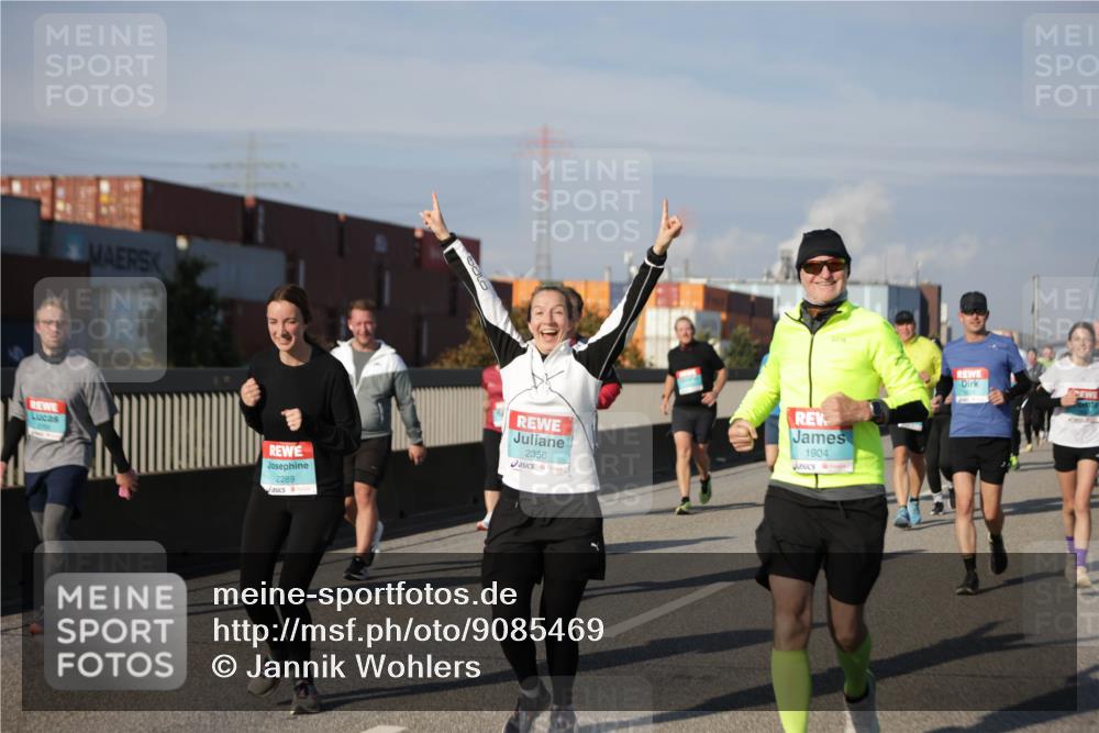 03.10.2025 - Köhlbrandbrückenlauf Jannik Wohlers http://msf.ph/oto/9085469 03.10.2025 10:07:27 Position 3 2289, 2356, 1904 meine-sportfotos.de